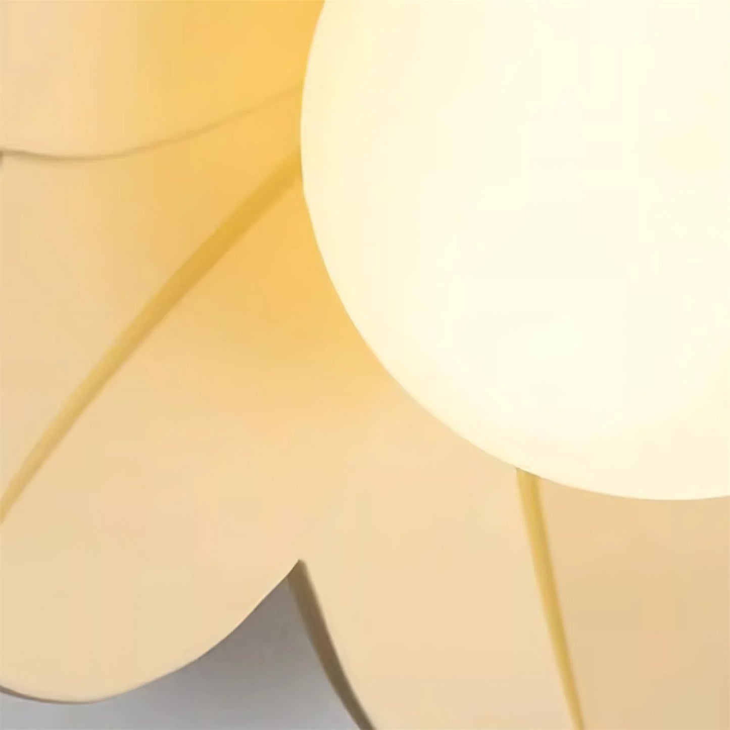 Carins Flower Ceiling Light - Loonglight