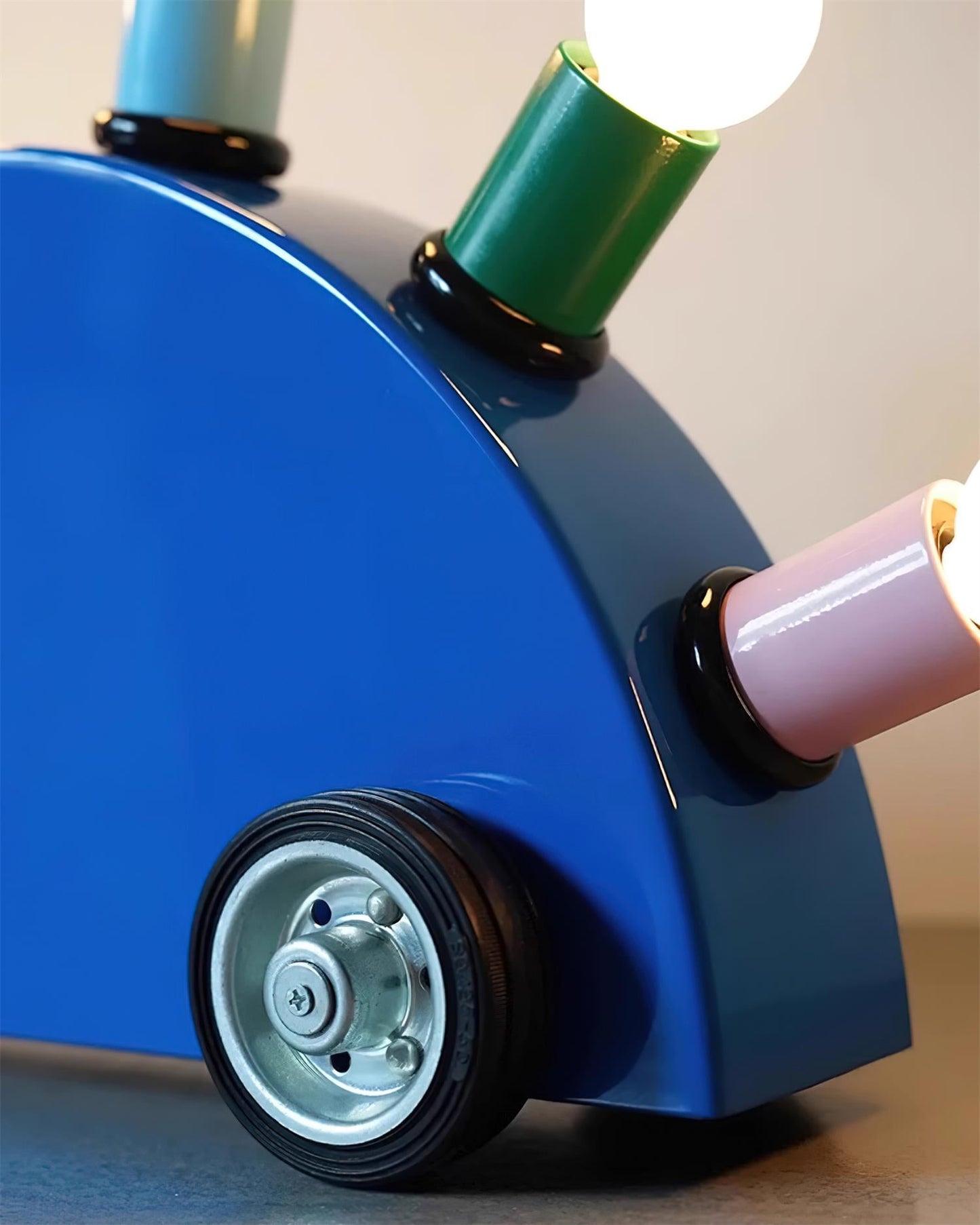 Cartoon auto tafellamp