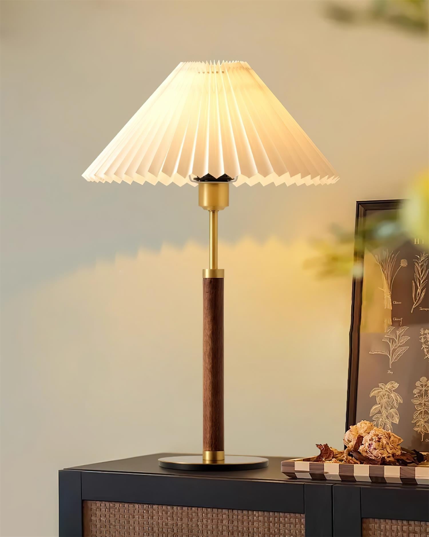 Catelyn Pleated Table Lamp - Loonglight