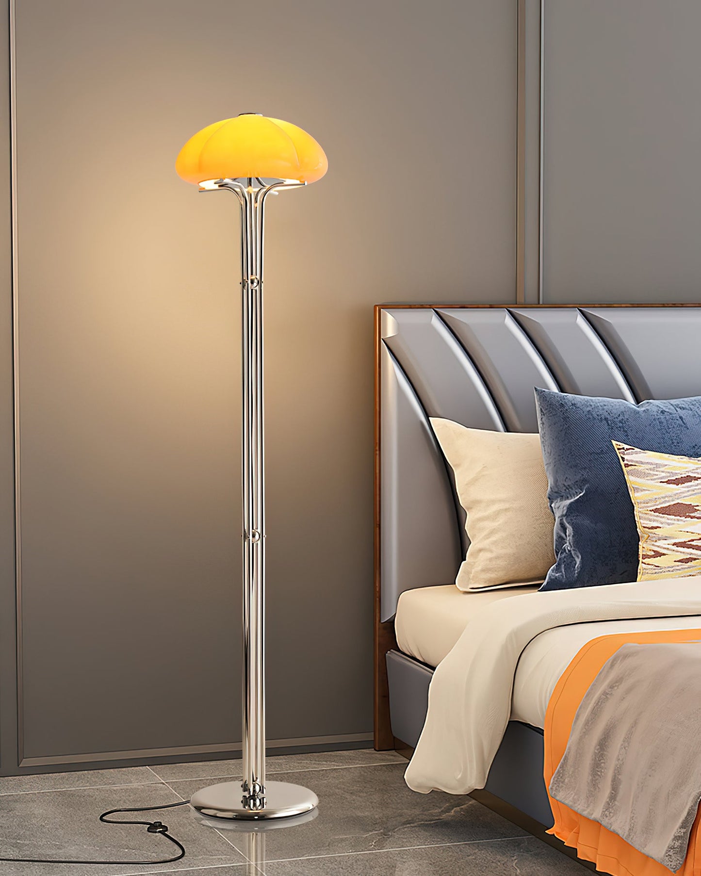Cato Glass Floor Lamp - Loonglight
