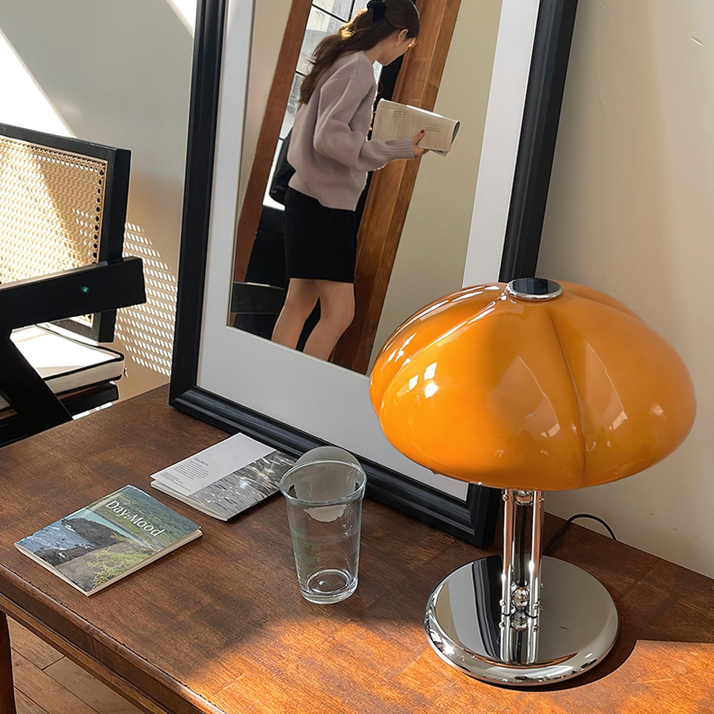 Cato Glass Table Lamp - Loonglight