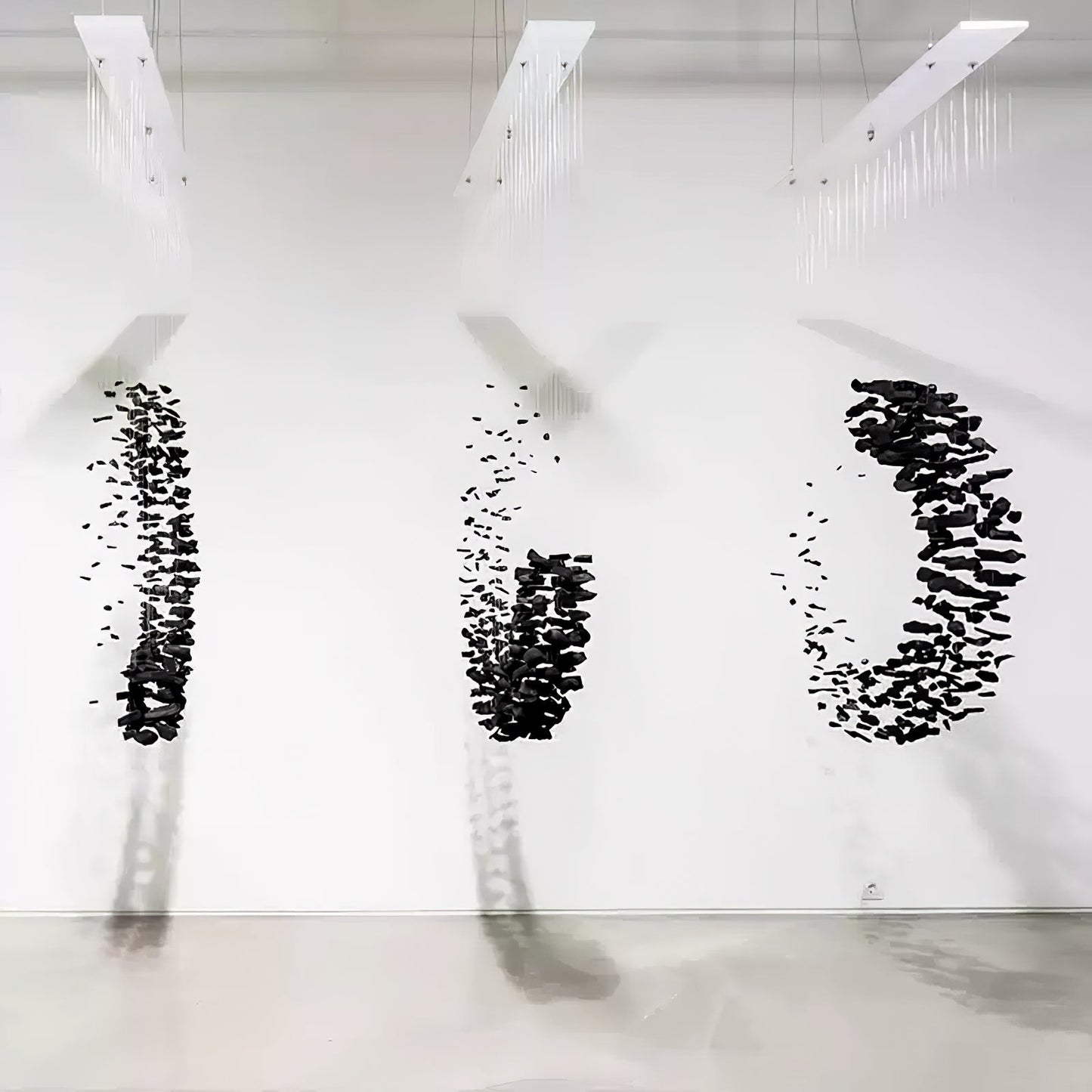 Hourglass Charcoal Stones Chandelier - Loonglight