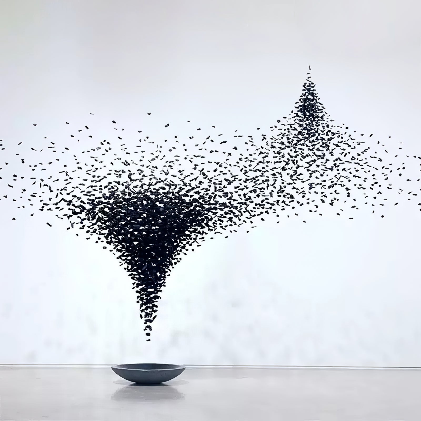 Hourglass Charcoal Stones Chandelier - Loonglight