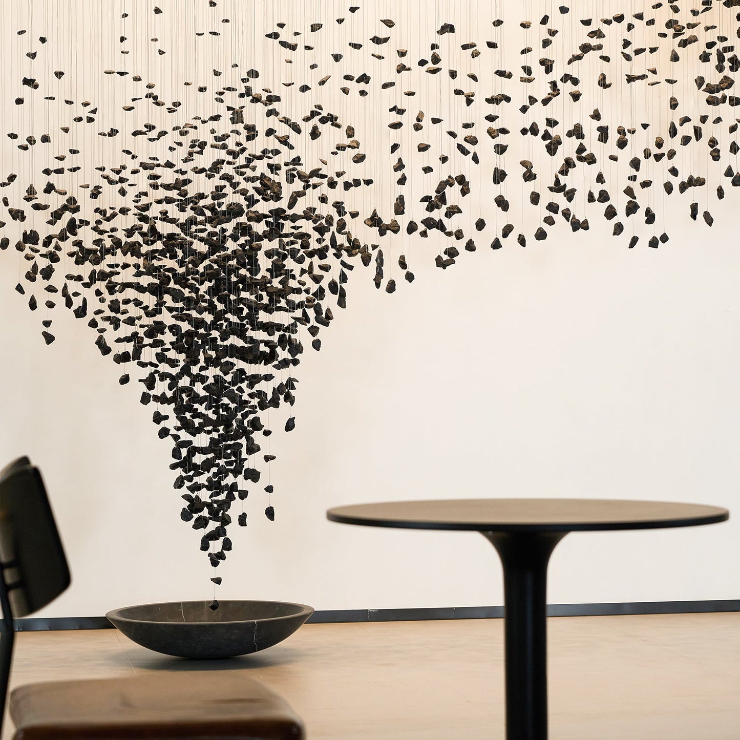 Hourglass Charcoal Stones Chandelier - Loonglight