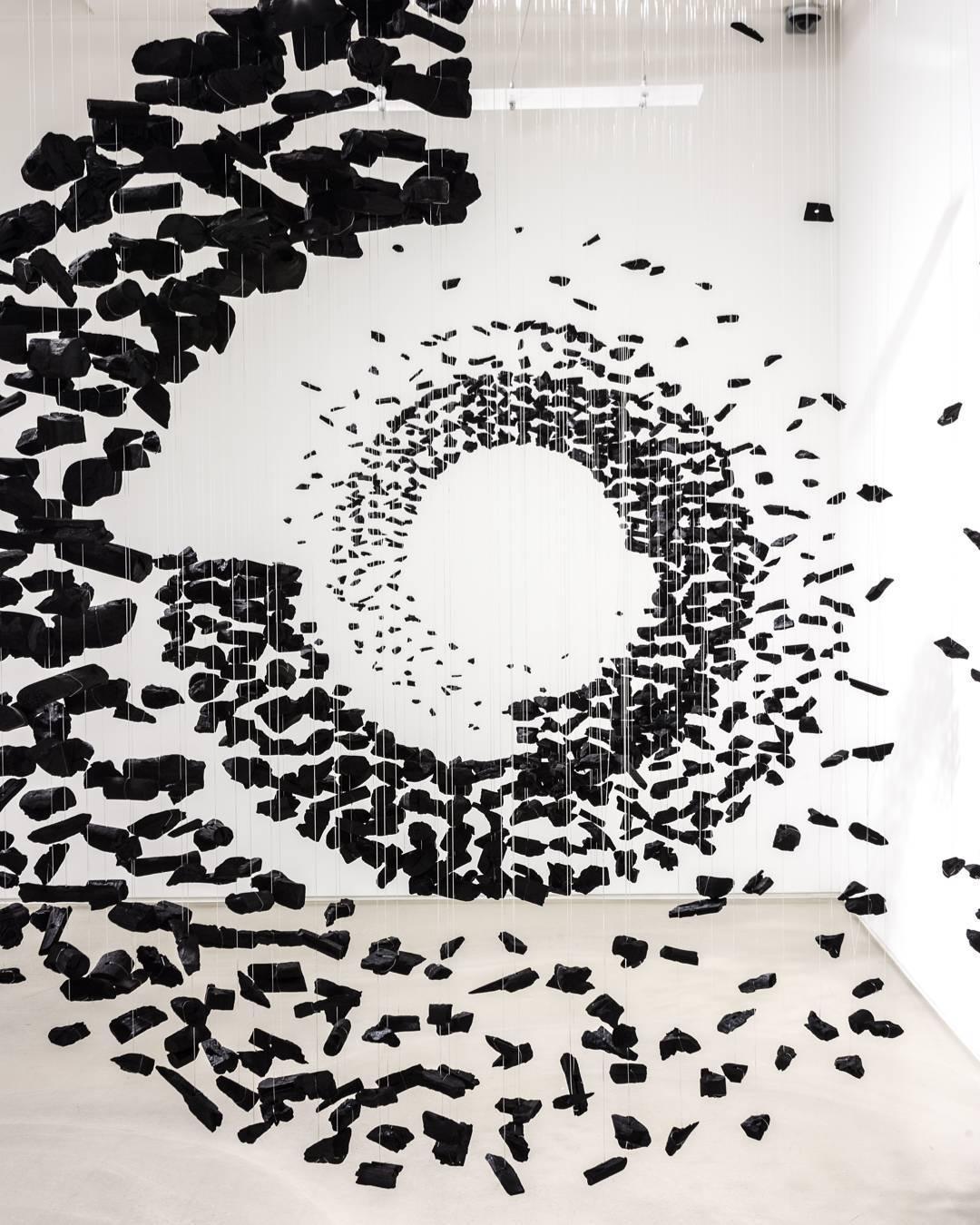 Charcoal Stones Chandeliers M to R - Loonglight