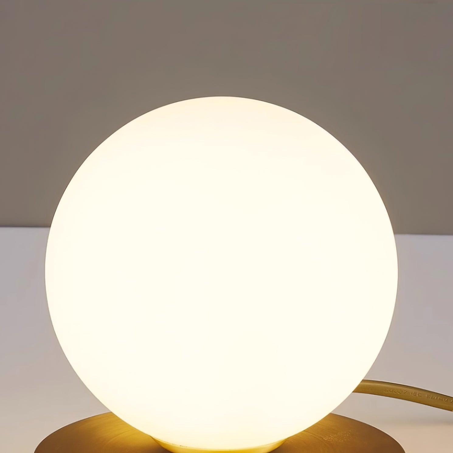 Chelsea Glass Table Lamp - Loonglight