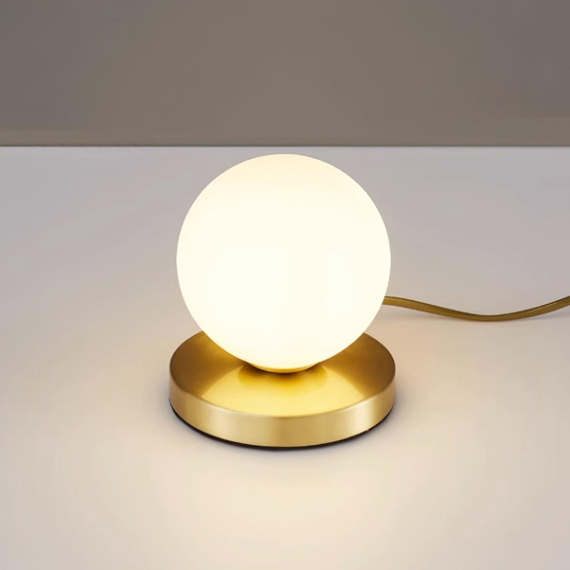 Chelsea Glass Table Lamp - Loonglight