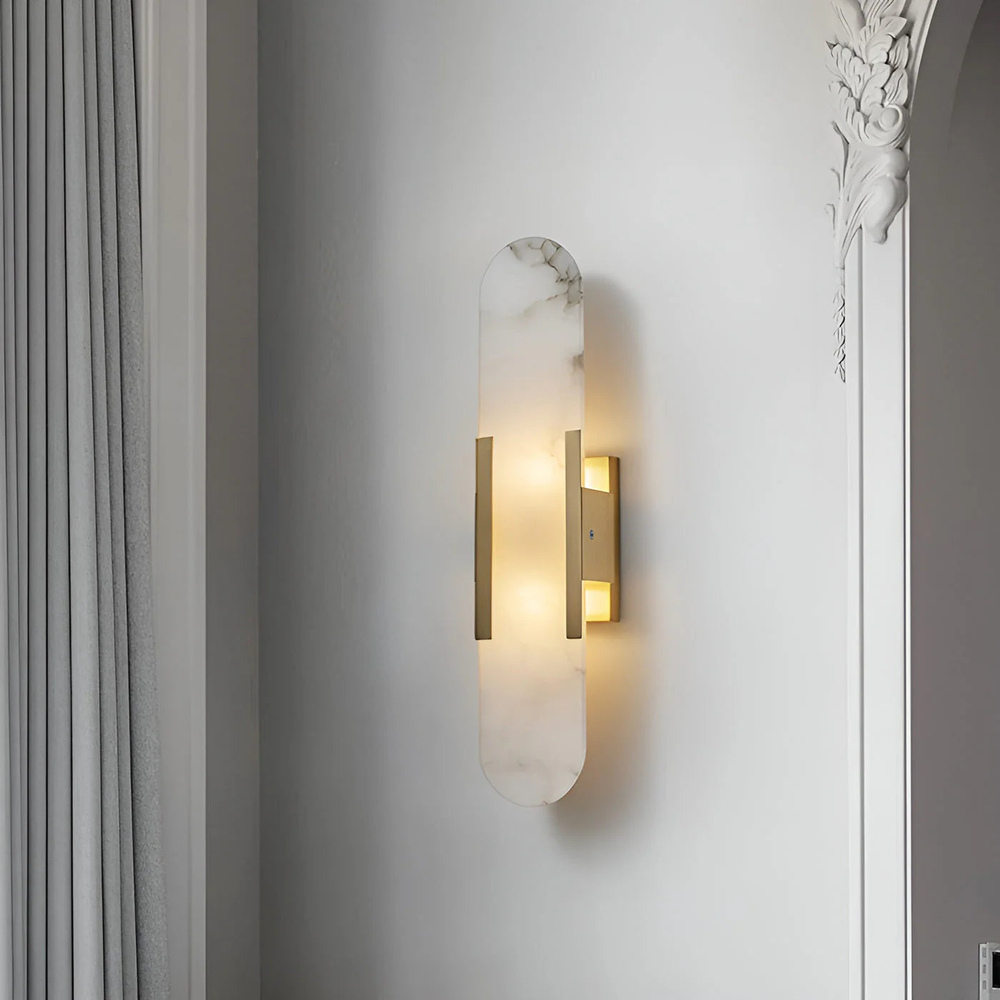 Contemporary Alabaster Wall Light - Loonglight