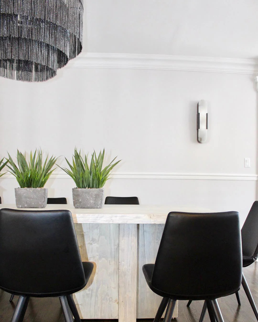 Contemporary Alabaster Wall Light - Loonglight