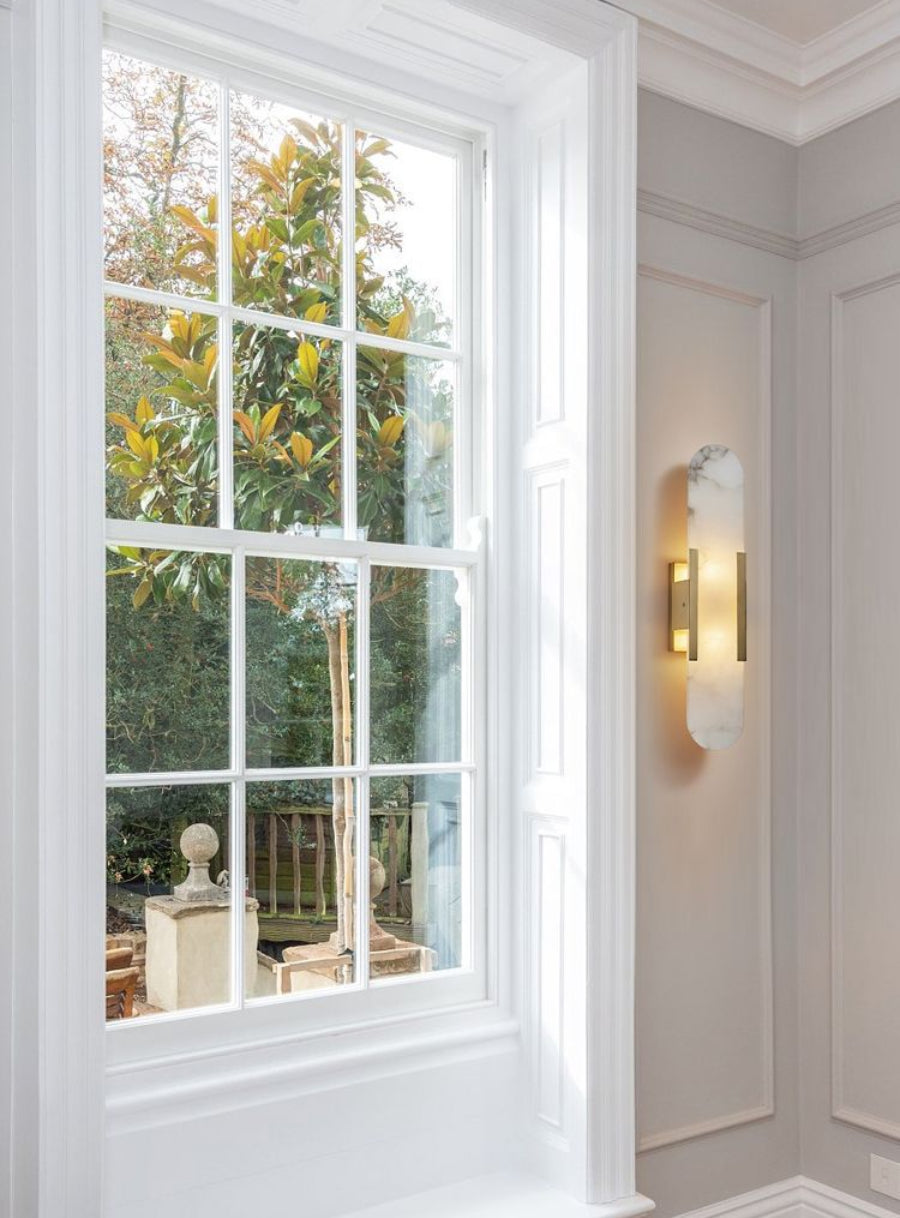 Contemporary Alabaster Wall Light - Loonglight