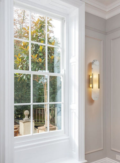 Contemporary Alabaster Wall Light - Loonglight
