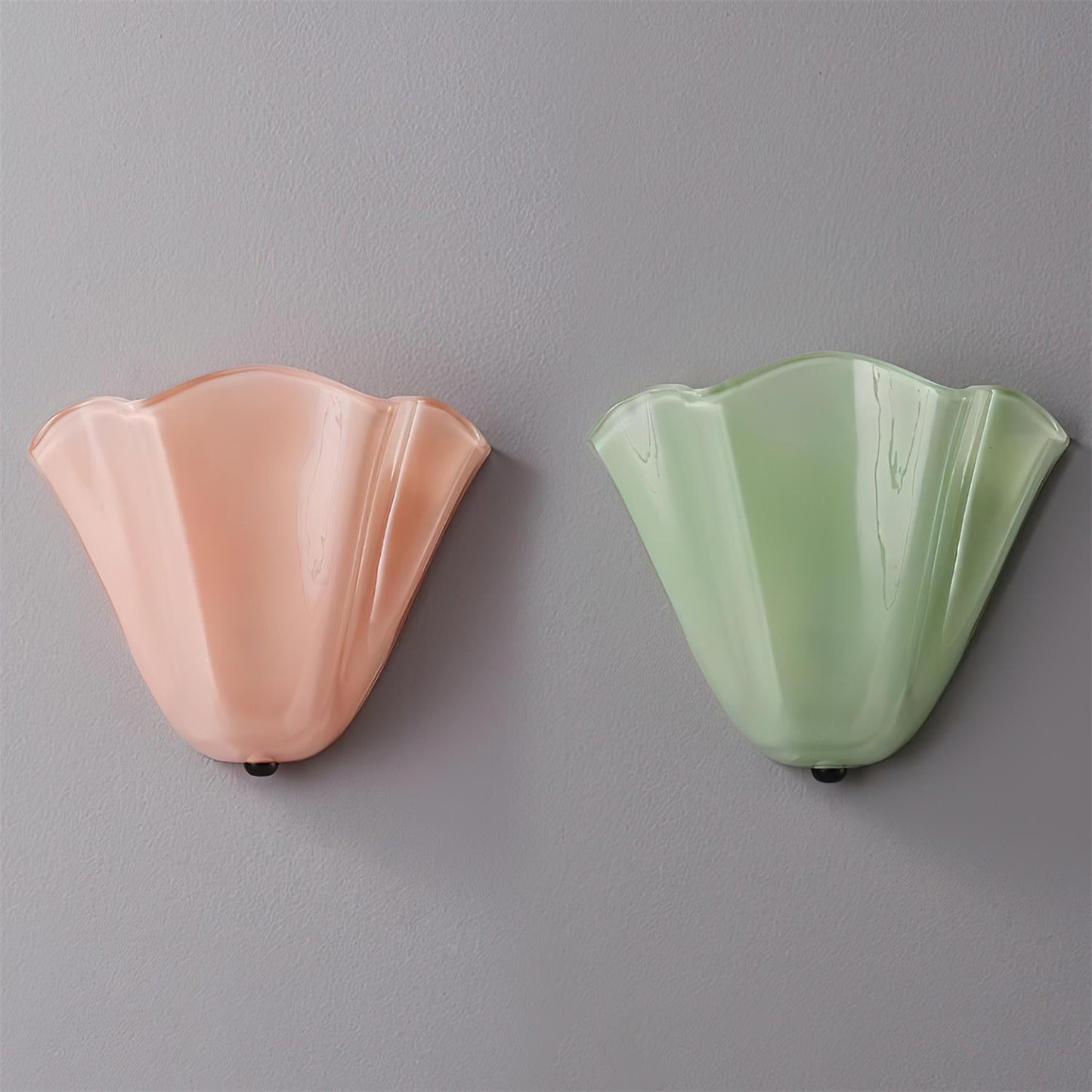 Corala Glass Petal Wall Lamp - Loonglight