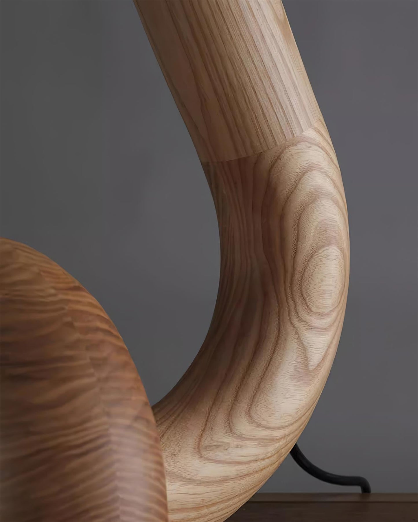 Corolle Table Lamp - Loonglight