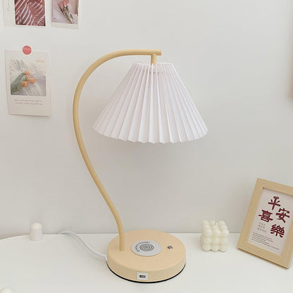 Crescini Pleated Table Lamp - Loonglight