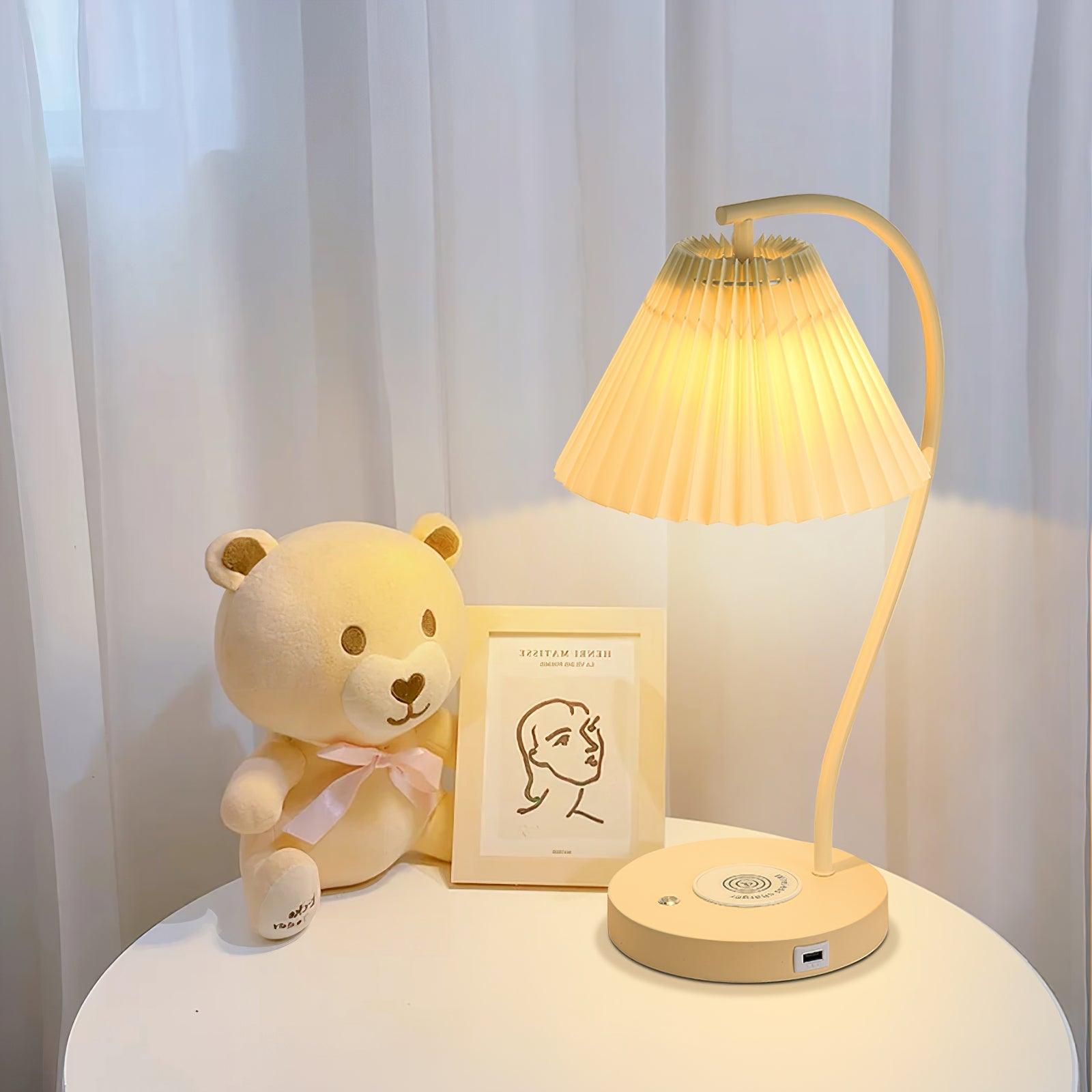 Crescini Pleated Table Lamp - Loonglight