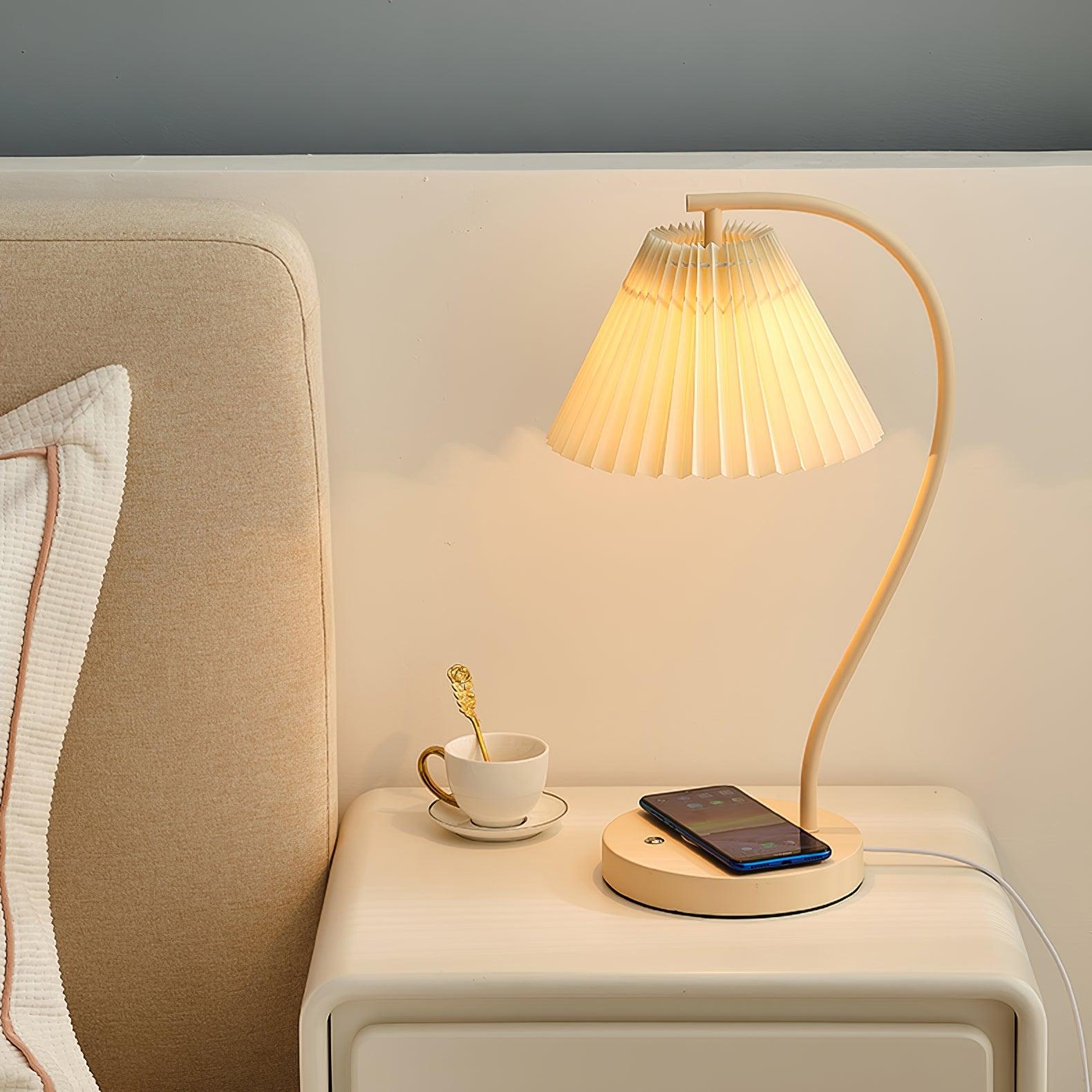 Crescini Pleated Table Lamp - Loonglight