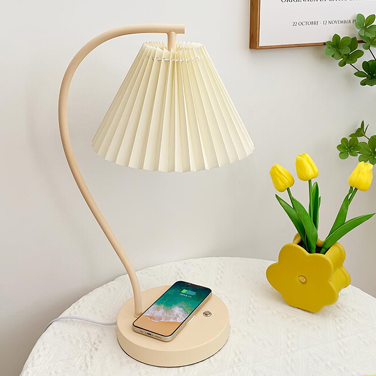 Crescini Pleated Table Lamp - Loonglight