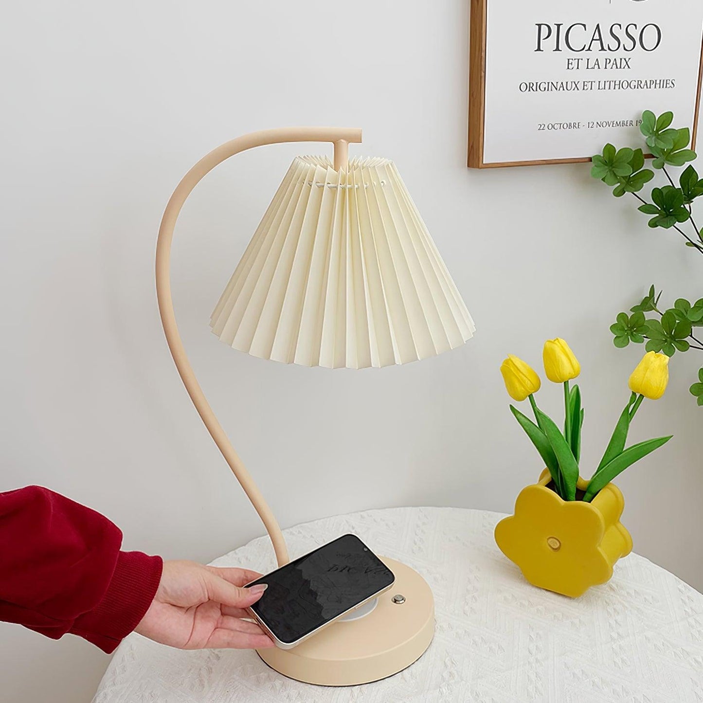 Crescini Pleated Table Lamp - Loonglight