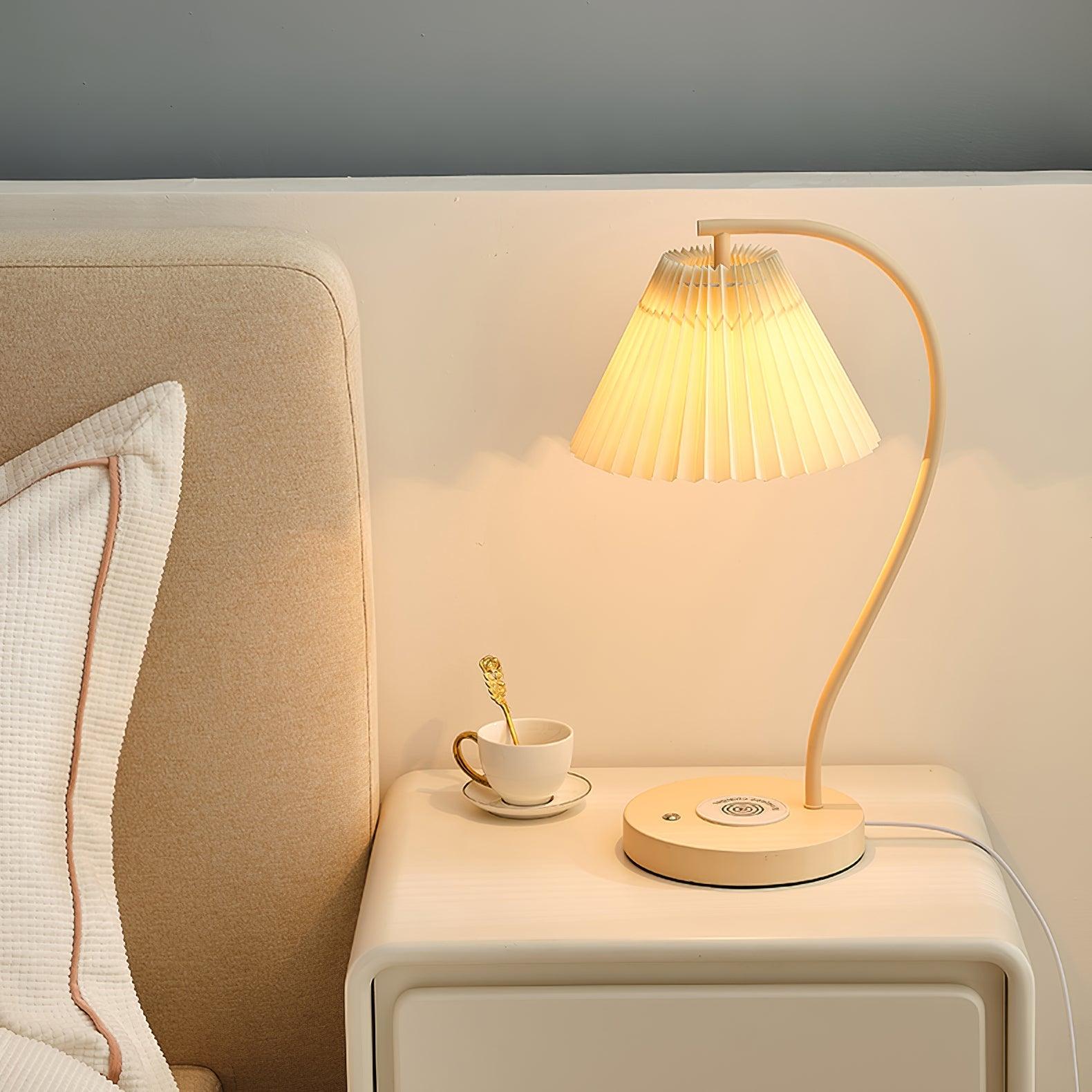 Crescini Pleated Table Lamp - Loonglight
