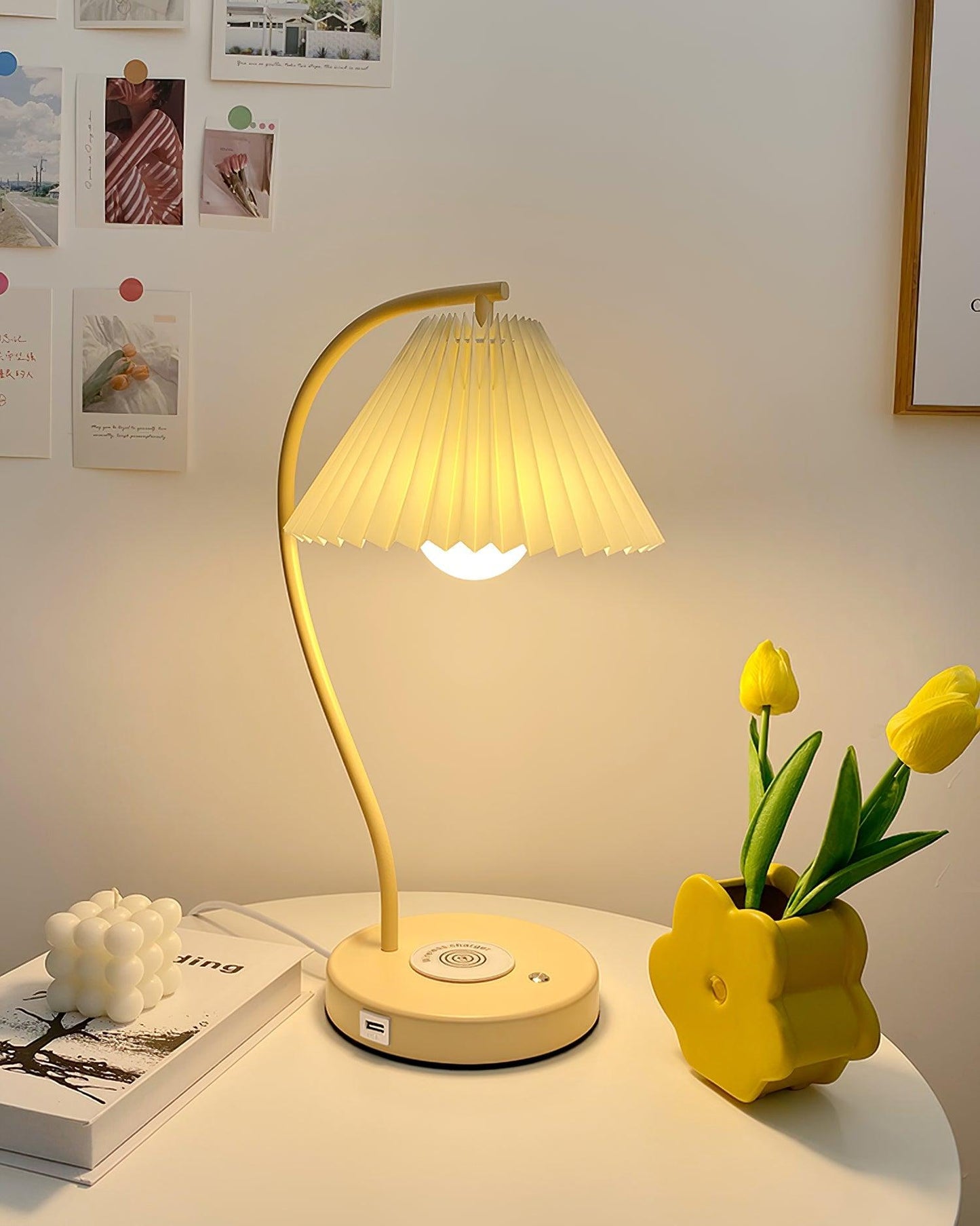 Crescini Pleated Table Lamp - Loonglight