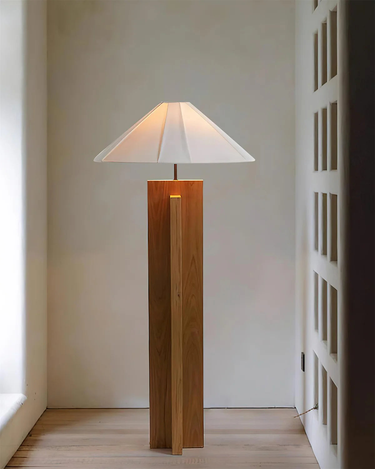 Crossbase Wooden Floor Lamp - Loonglight