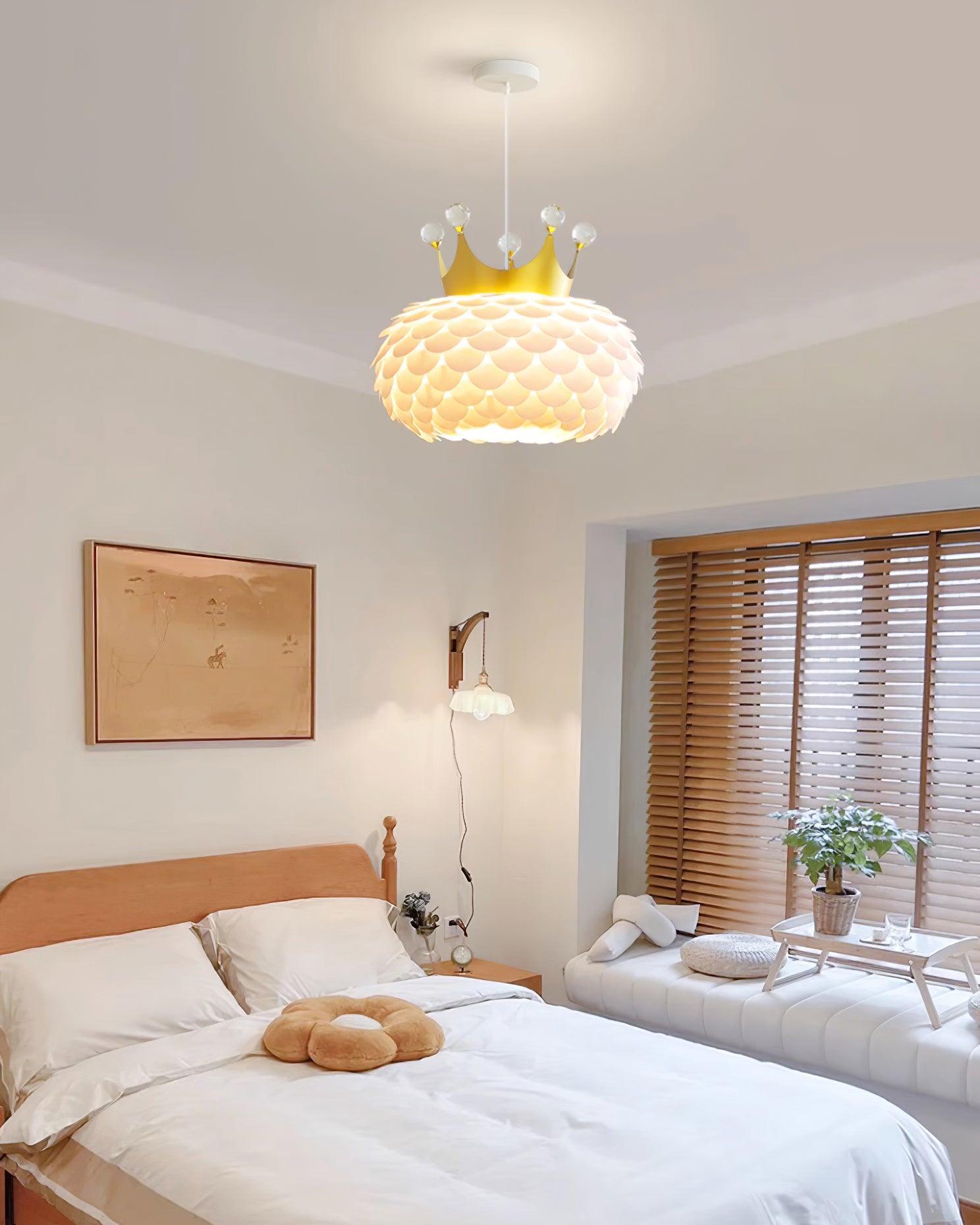 Crown Pendant Light - Loonglight