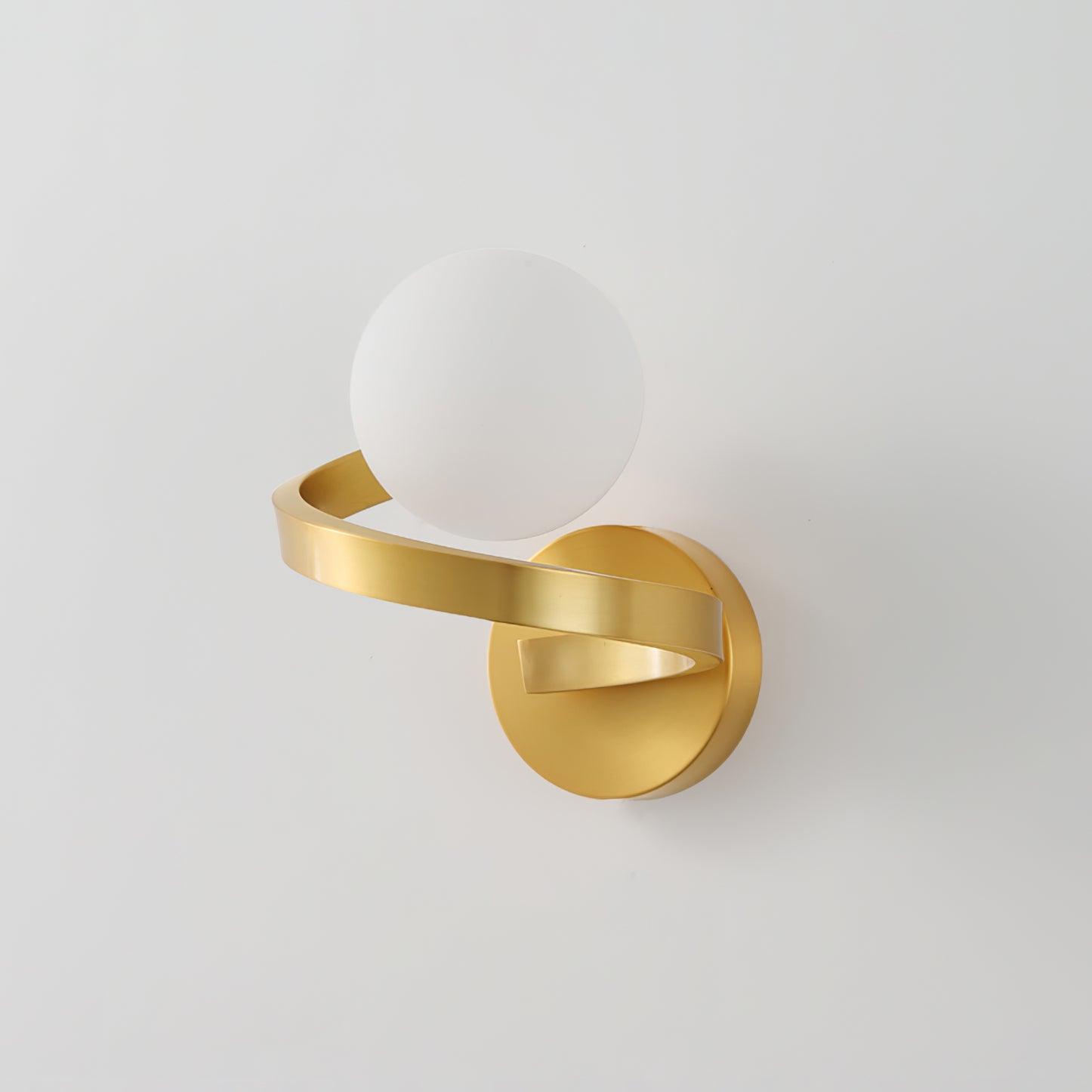 Curved Brass Wall Lamp - Loonglight