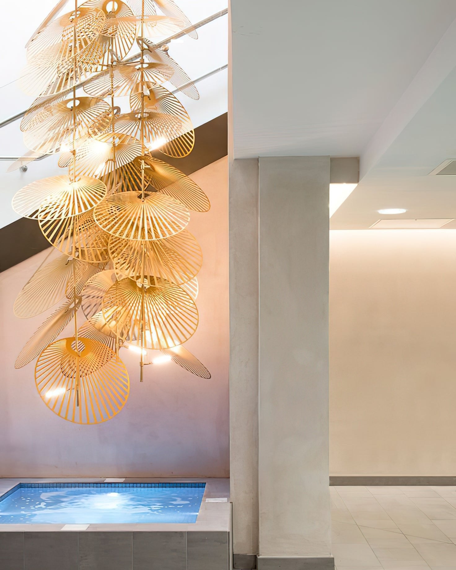 Cattail Leaf Chandelier - Loonglight