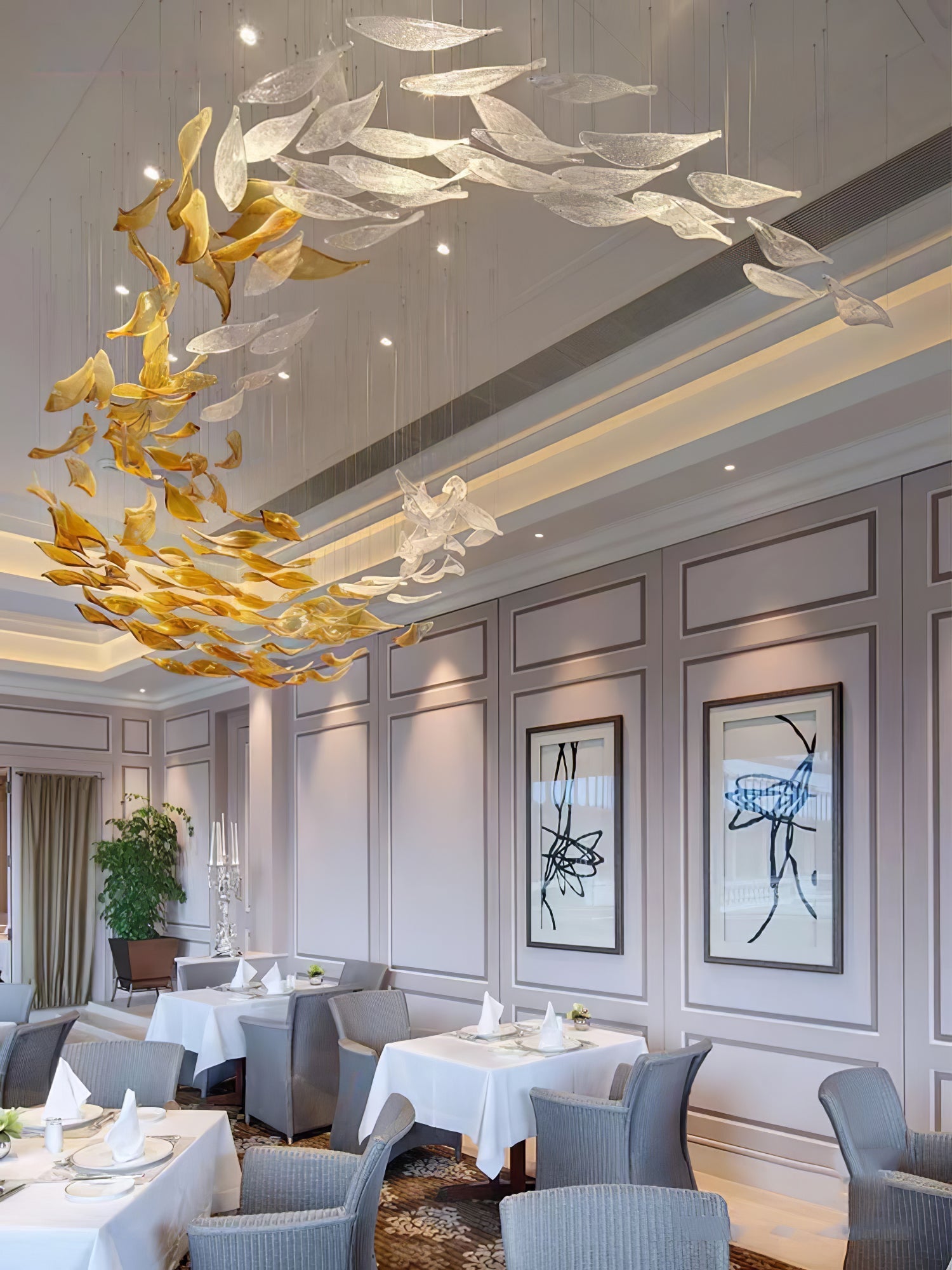 Swaying Glass Leaf Chandelier - Loonglight