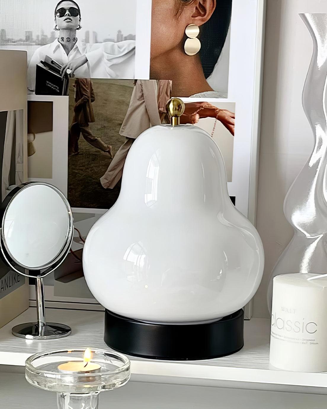 Cute Pear Table Lamp  (built-in battery) - Loonglight