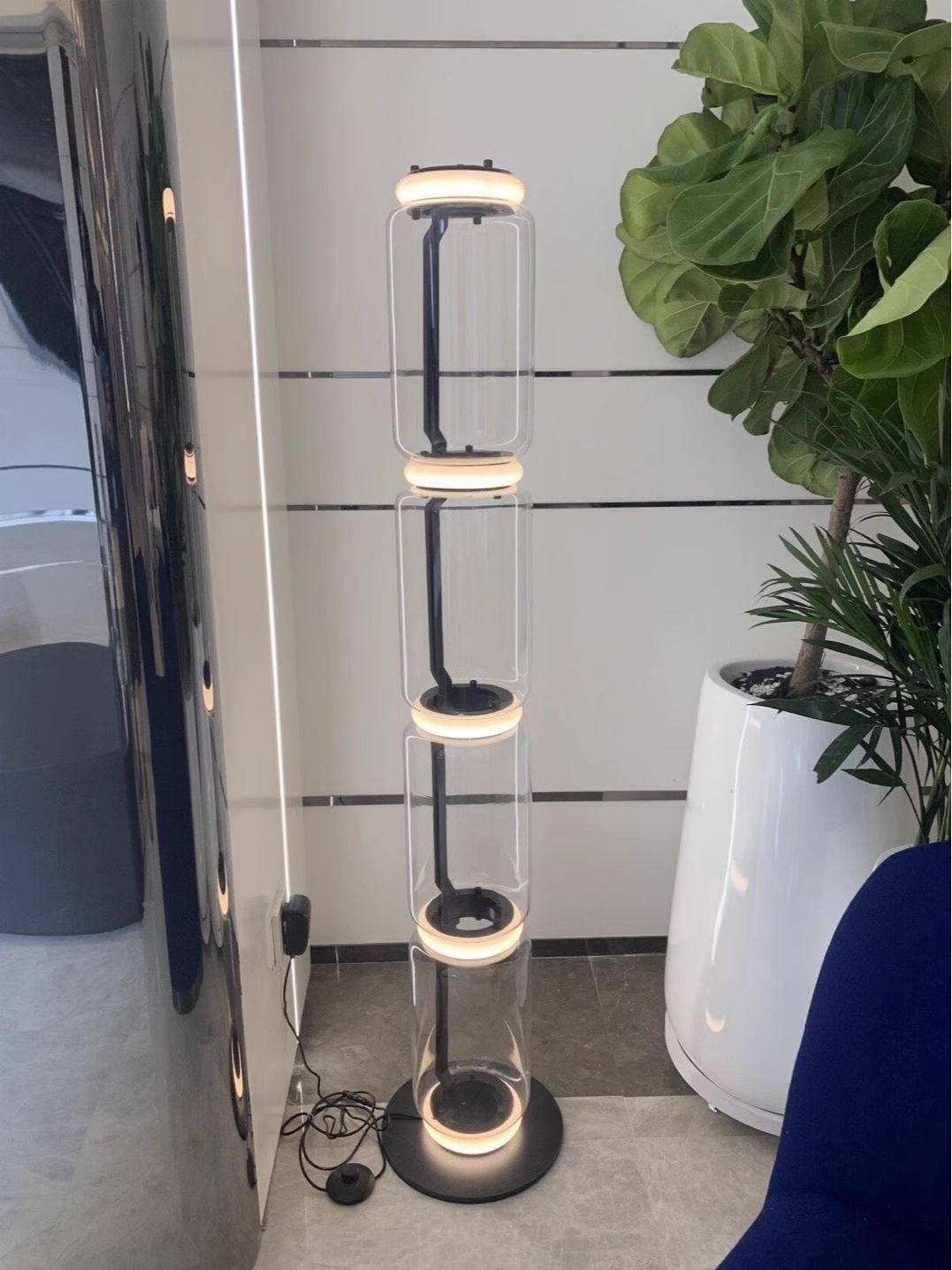 Cylindrical Transparent Glass Floor Lamp - Loonglight