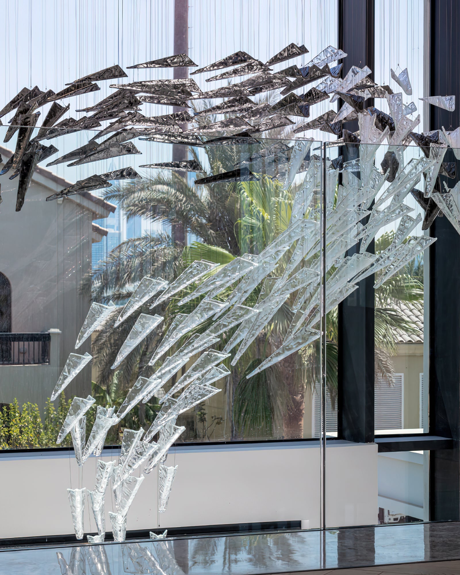 Breeze Glass Leaf Chandelier - Loonglight