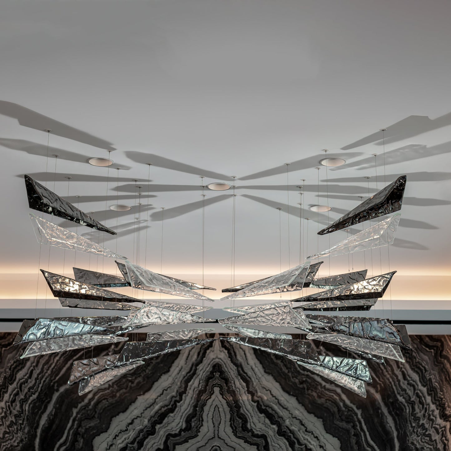 Breeze Glass Leaf Chandelier - Loonglight