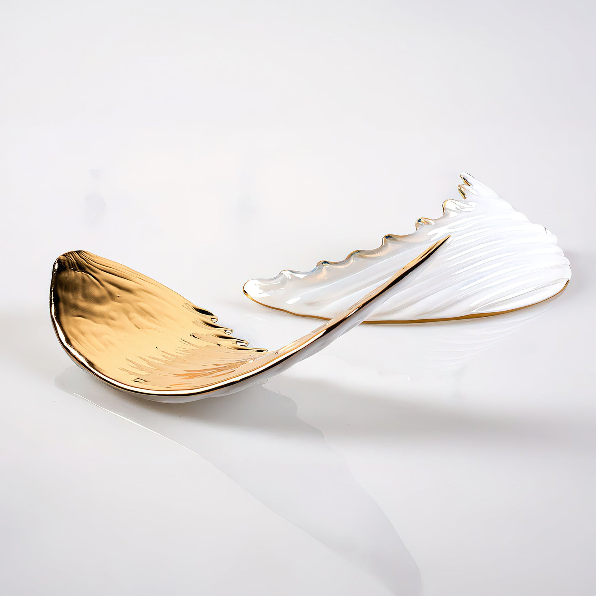 Golden Leaf Cascade Spiral Chandelier - Loonglight