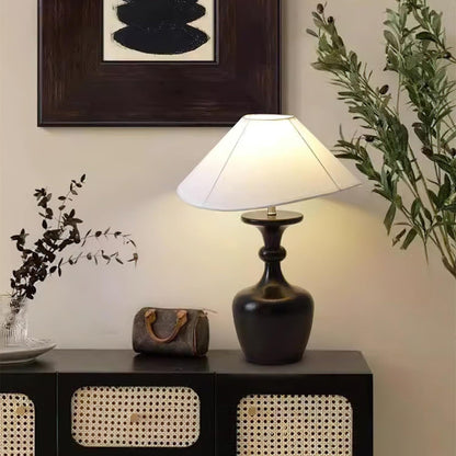 مصباح طاولة داني وود