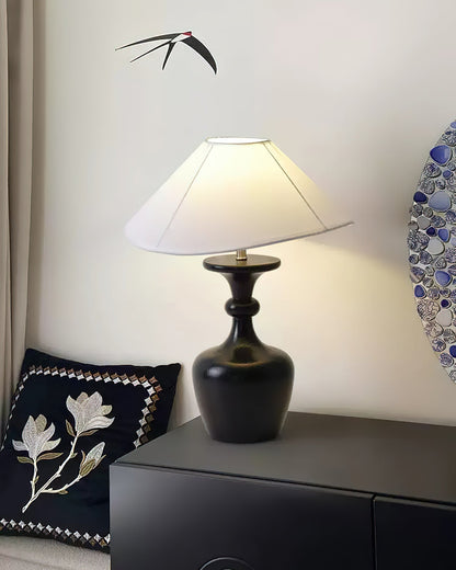 مصباح طاولة داني وود