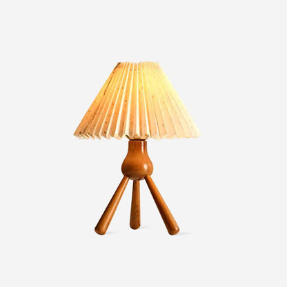 Daro Pleated Table Lamp - Loonglight