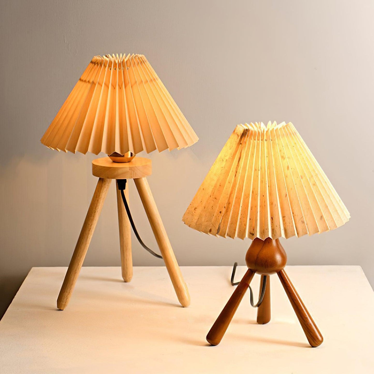 Daro Pleated Table Lamp - Loonglight
