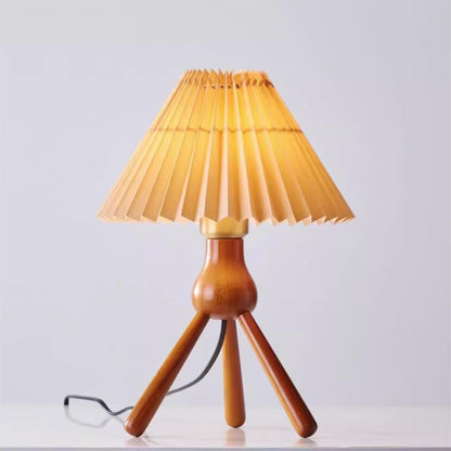 Daro Pleated Table Lamp - Loonglight