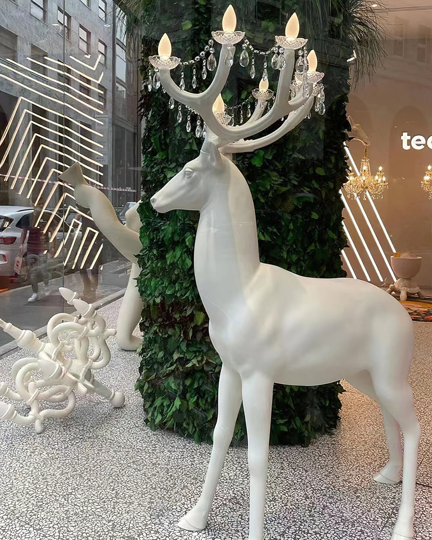 Deer Sculpture Floor Lamp - Loonglight