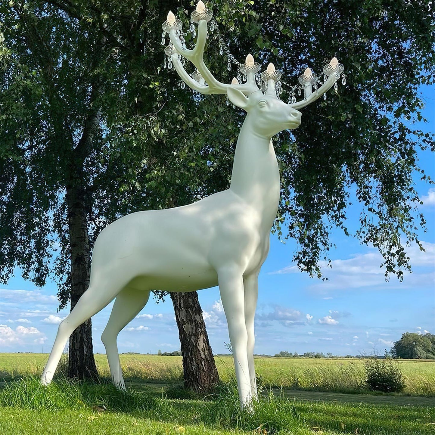 Deer Sculpture Floor Lamp - Loonglight