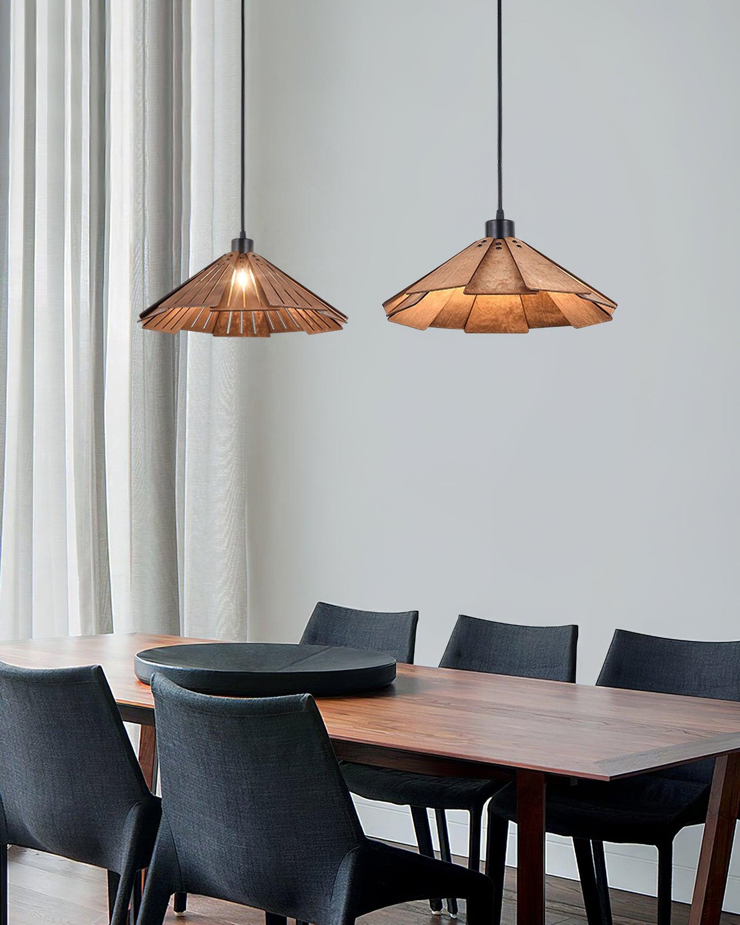 Roof-shaped Wooden Pendant Light - Loonglight