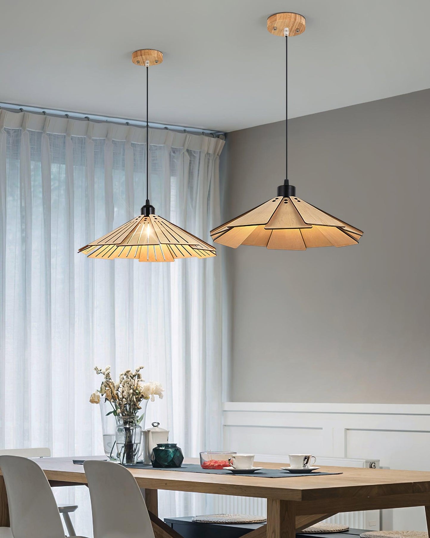 Roof-shaped Wooden Pendant Light - Loonglight