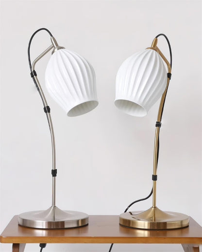 مصباح طاولة ديكتي