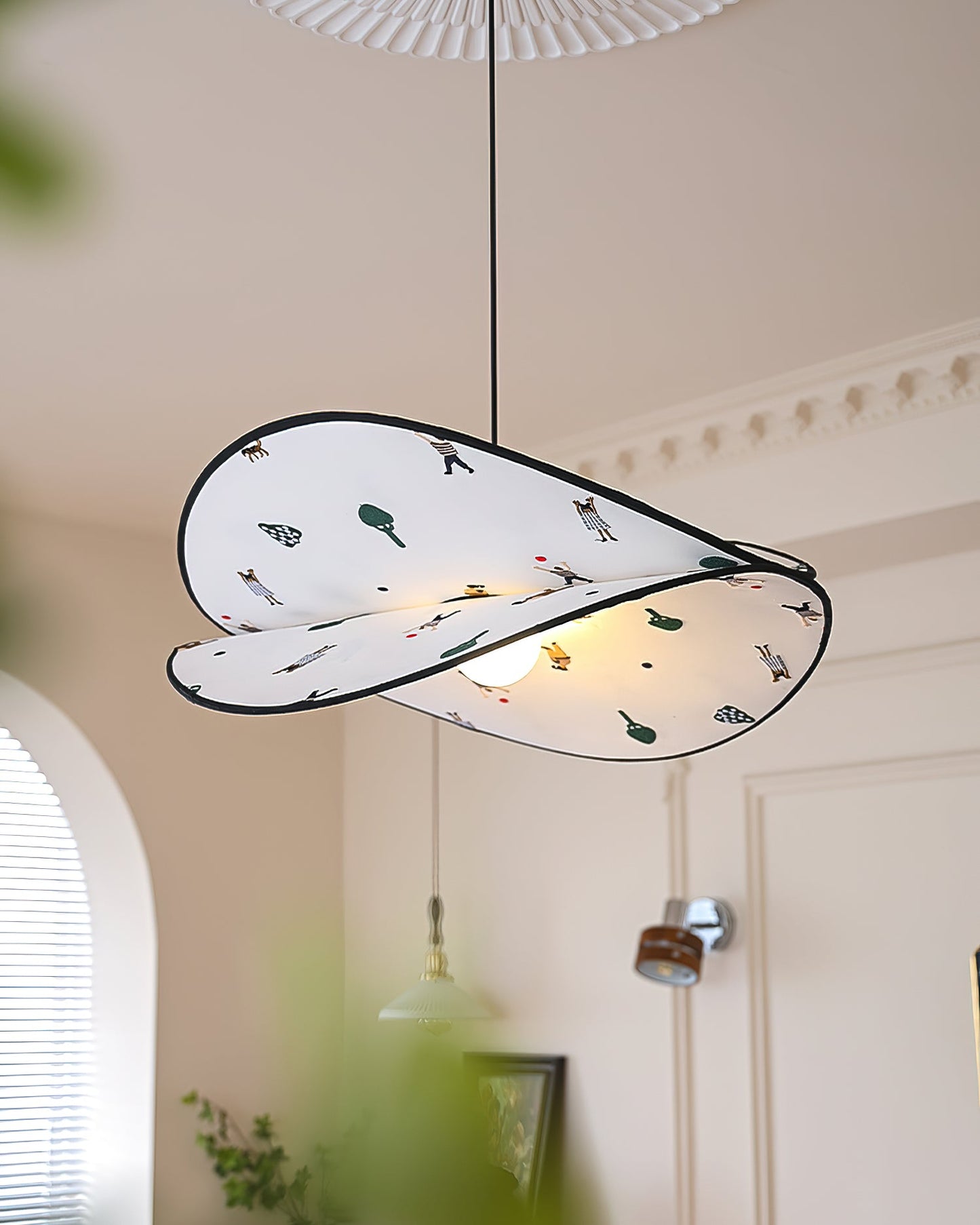 Dika Butterfly Pendant Light