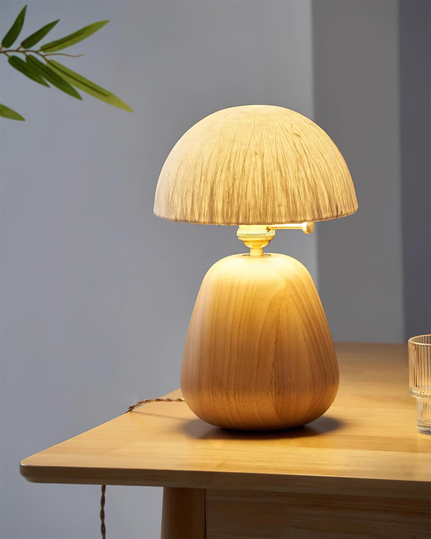 Dira Oak Table Lamp - Loonglight