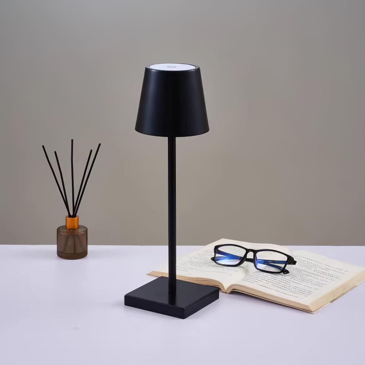 Doku Table Lamp - Loonglight