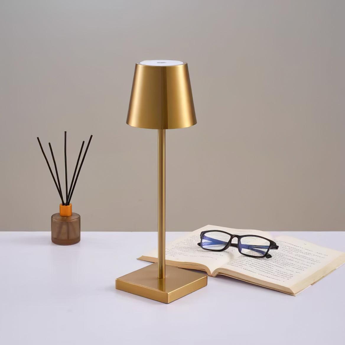 Doku Table Lamp - Loonglight