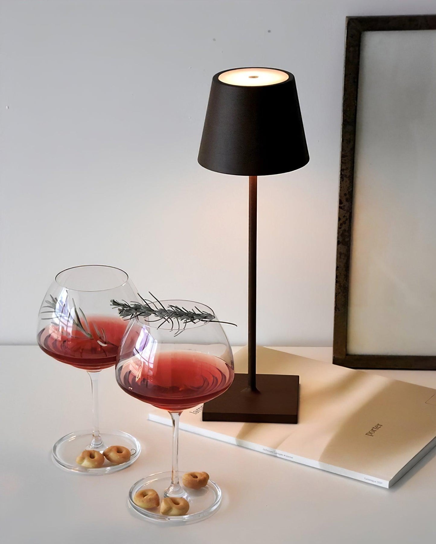 Doku Table Lamp - Loonglight