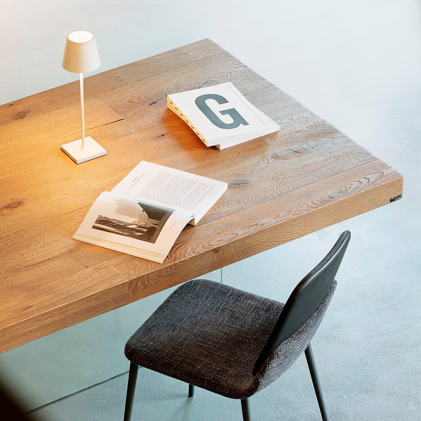 Doku Table Lamp - Loonglight